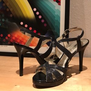 ✨ Black Strappy Hotness ✨